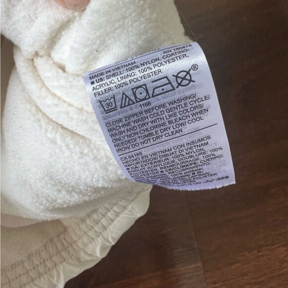 Old Navy Girls White Puffer Vest Sherpa Lined XL 14–16 - Picture 3 of 6